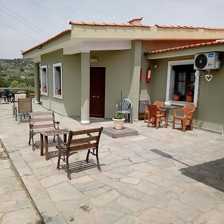 Giola Aparments And Studios 2 Astris Exterior photo