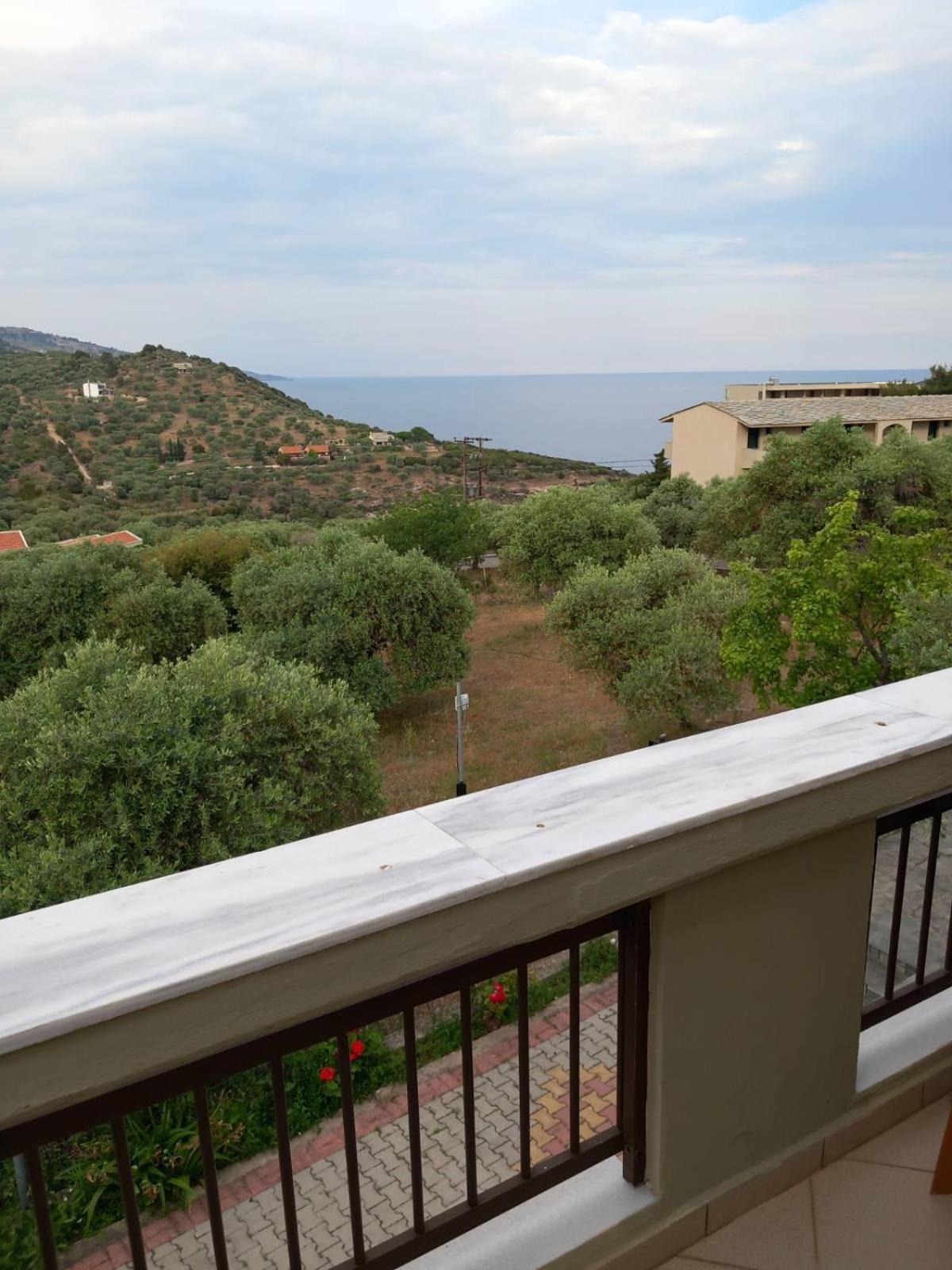 Giola Aparments And Studios 2 Astris Exterior photo