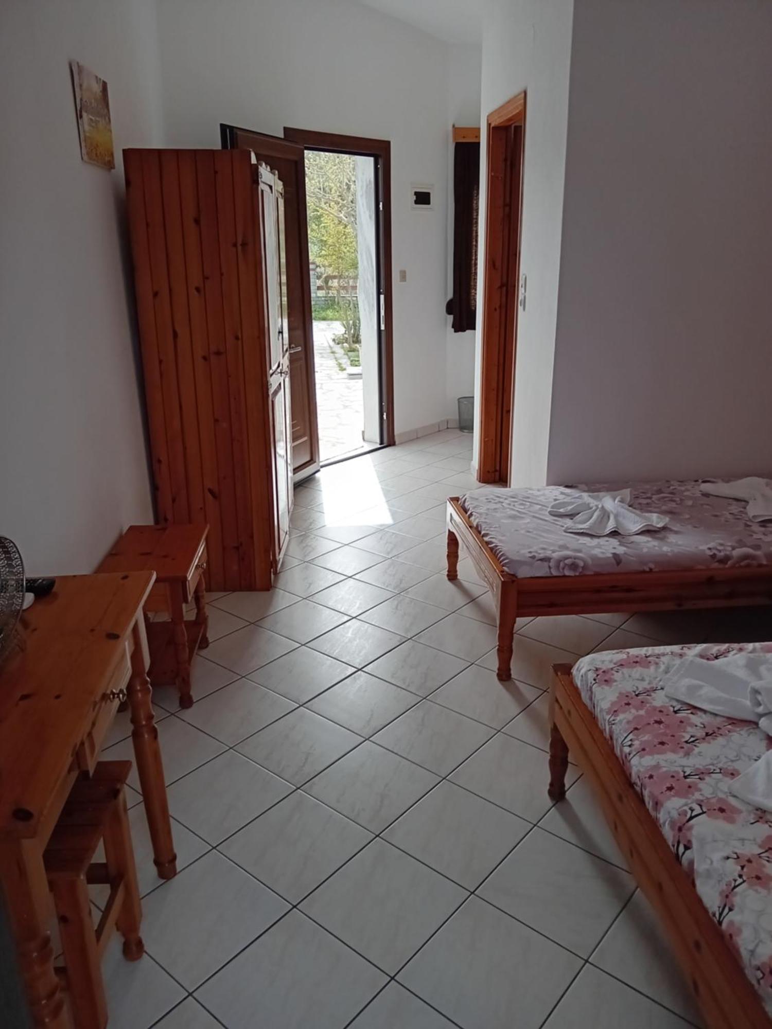 Giola Aparments And Studios 2 Astris Room photo