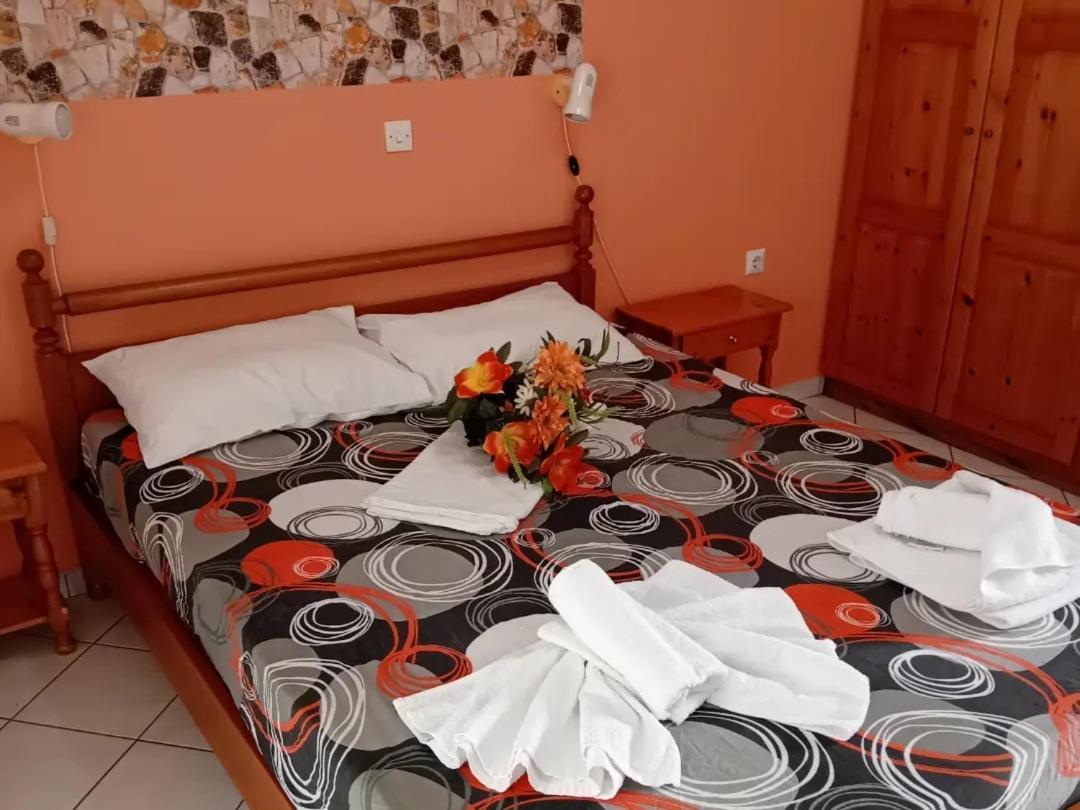 Giola Aparments And Studios 2 Astris Room photo